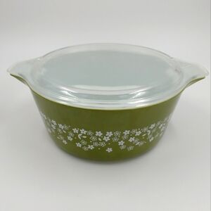 Pyrex Avocado Green Crazy Daisy Spring Blossom Casserole Dish 475-B 2.5 QT & Lid